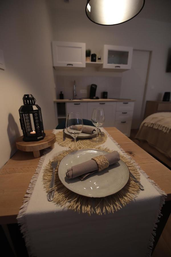 Gite De Charme Haut De Gamme Avec Jacuzzi Et Sauna Privatifs Donzère Zewnętrze zdjęcie
