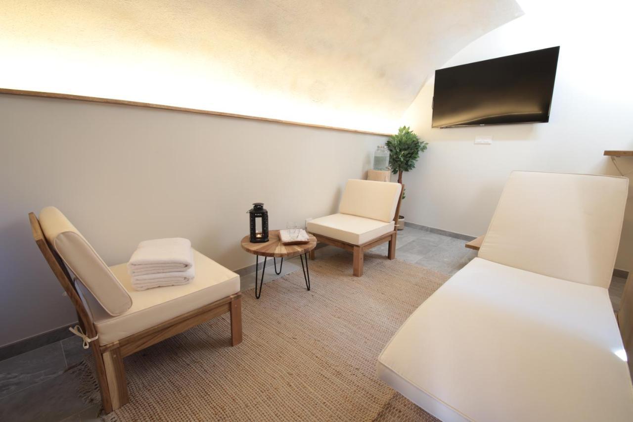 Gite De Charme Haut De Gamme Avec Jacuzzi Et Sauna Privatifs Donzère Zewnętrze zdjęcie
